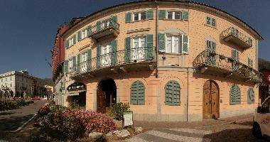 De Righetti in Arona, null