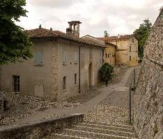 Alleyway in Brescia, Lombardy, brescia