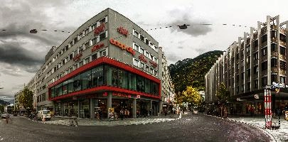 mantiuk_7853-mantiuk_7865.jpg