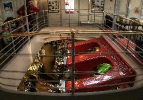 Interior workings of a paddle-steamer on Lake Liucerne, Switzerland, traditional, steel, old, plant, paddle-steamer, interior, steamboat, cruise, ship, vierwaldstättersee, technology, tourism, movement, function.power, engine, metal, energy, steam, polished, work, machinery, red, brass