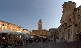 Market and Duomo in Reggio Emilia, reggioemilia