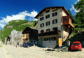 Spluegen, alps, grisons, agriculture, switzerland, alpine, sunshine, spluegen, sunlight, graubünden, dairy, rural, lush, schweiz, rustic, green, graubuenden, outdoors.holiday, summer, mountain, traditional, building, daytime, swiss, mountains, sun, sunny, pass, tourism