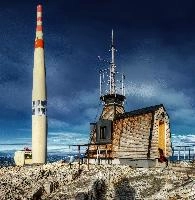 Antenna with sheathing and weather station atop Säntis, Swiss Alps, cladding, stripes, shield, climate, cowling, science, mast, meteorology, tower, communications, alpstein, sunshine, transmitter, säntis, alpine, tv, sheath, mountains, antenna, tall, alps, station, red, switzerland, weather, bands