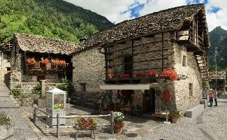 Artigianato di Sonogno, valle, rural, versascatal, shop, rustico, sonogno, ticino, switzerland, schweiz, locarno, versasca, hiking, swiss, walking, mountains, countryside, valley, stone, woods, village, tourism, alps