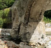 Bridging the Versasca, valle, forest, rocks, river, italian, bridge, travel, ticino, stone, schweiz, bridges, versasca, tourism, switzerland, daylight, road, pedestrian, locarno, woods, bed, tessin, valley, summer, dry