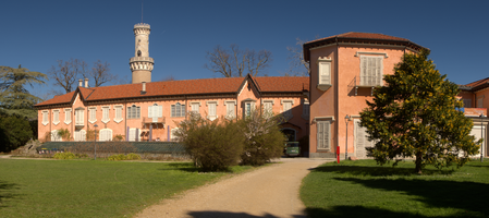 Villa in town gardens in Varese, Lombardia, Varese