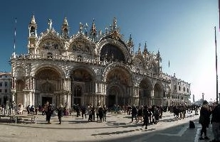 Basilica di San Marco, venezia, famous, daylight, tourists, tourism, january, marco, venetian, marks, veneto, domes, outdoors, blue sky, italy, basilica, sunny, italian, saint, venice, historic, cathedral, church, square, travel, winter, san, piazza, architecture, byzantine, venezia, mark, piazza, marco, historic, san, veneto, square, italy, ornate, basilica, cathedral, saint, church, grand, byzantine