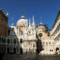 Basilica di San Marco, venezia, famous, venetian, tourists, church, marco, daylight, san, marks, veneto, domes, january, blue sky, italy, outdoors, sunny, piazza, saint, winter, historic, cathedral, venice, square, italian, basilica, travel, tourism, architecture, byzantine, venezia, mark, church, marco, historic, san, veneto, square, italy, ornate, piazza, cathedral, saint, basilica, grand, byzantine