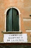 Campiello Marinoni o de la Fenice, venezia, venetian, marinoni, wall, green, house, veneto, window, italy, plaster, venice, arched, sign, la fenice, campiello, shutters, wooden