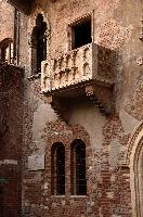 The Casa Giulietta in Verona, showing THE balcony, romeo, story, giulietta, historic, casa, romance, shakespeare, play, city, balcony, town, building, verona, famous, italian, house, veneto, brick, italy, juliet