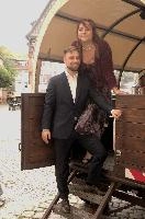 Couple entering Carriage, null