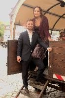 Couple entering Carriage, null